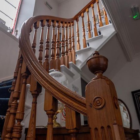 The Limes Guest House Μόντροουζ Εξωτερικό φωτογραφία